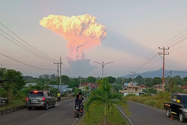 Indonesia volcano spews ash more than 6 miles into sky, dozens of Bali flights canceled